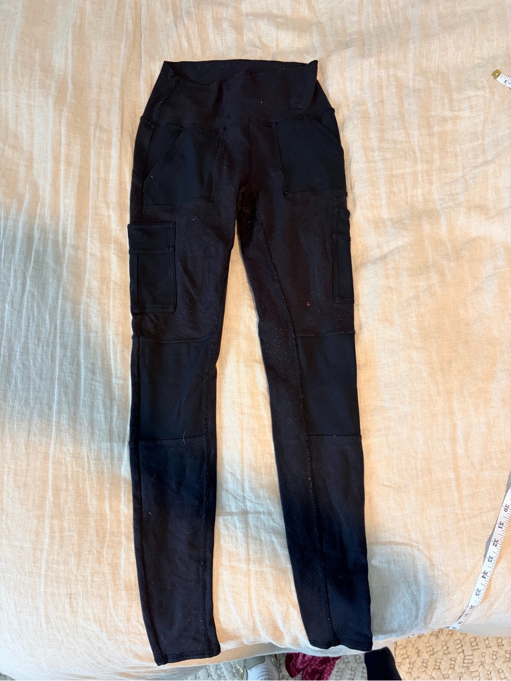 ALO Yoga Black High-Waist Cargo Leggings